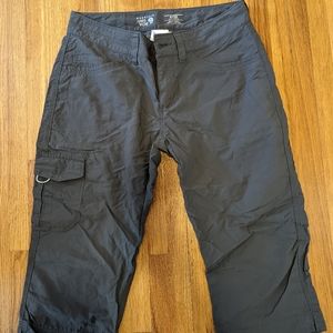 Women's Mountain Hardwear Capris, size 4